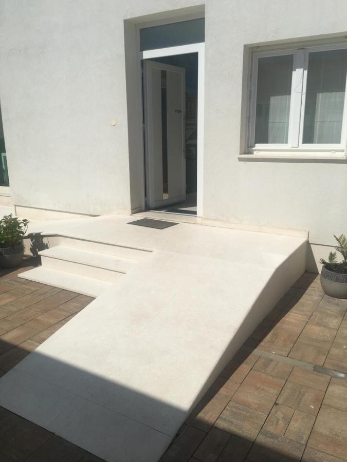 Luxury Apartment Arta-2 With Heated Pool And Jacuzzi Bibinje Extérieur photo
